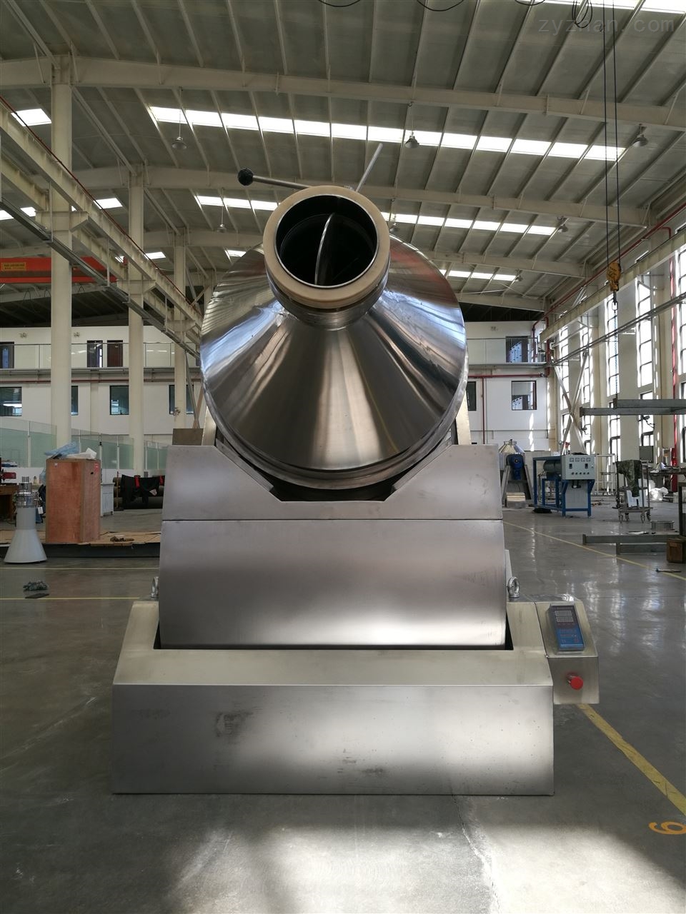 陕西宝正机械有限公司 混合制剂系列 二维混合机 >亚宝药机二维运动