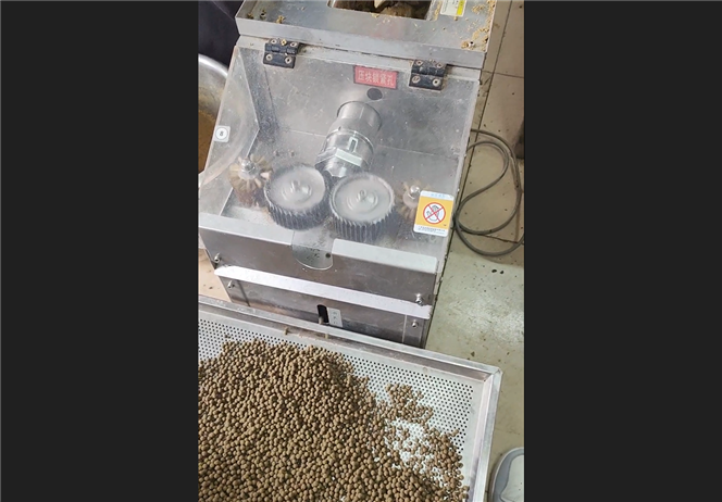 半自動中藥制丸機