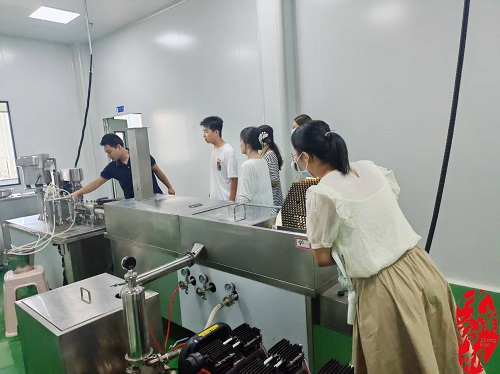 携手育才，助力教学—我厂工程师赴沧州医专圆满完成制药设备调试与培训工作